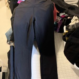 Black lululemon leggings soft buttery fabric